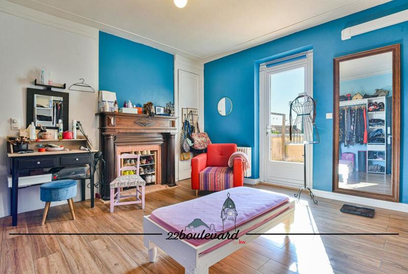 Maison - 230 m² - 8 pièces