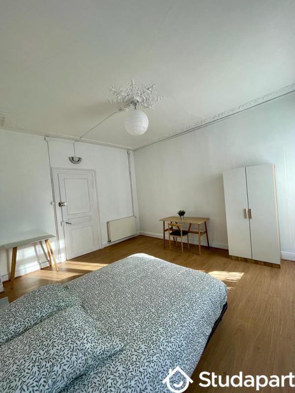Chambre - 13 m² - 1 pièce