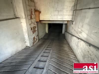 Parking / Garage - 12 m²