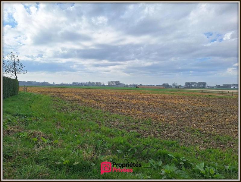 Terrain constructible - 1 526 m²