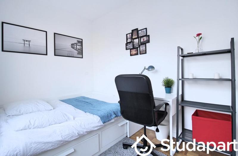 Chambre - 11 m² - 1 pièce