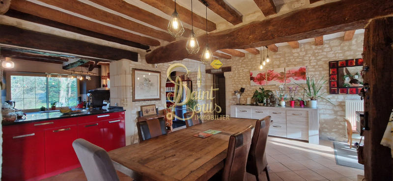 Maison - 265 m² - 8 pièces