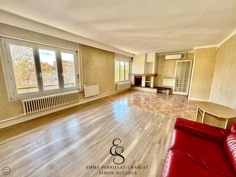 Appartement - 100 m² - 3 pièces