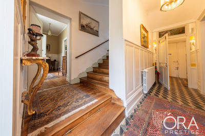 Maison ancienne - 430 m² - 17 pièces