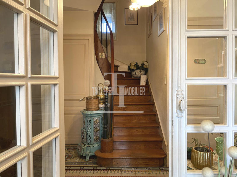 Maison - 172 m² - 8 pièces