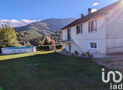 Maison - 140 m² - 7 pièces