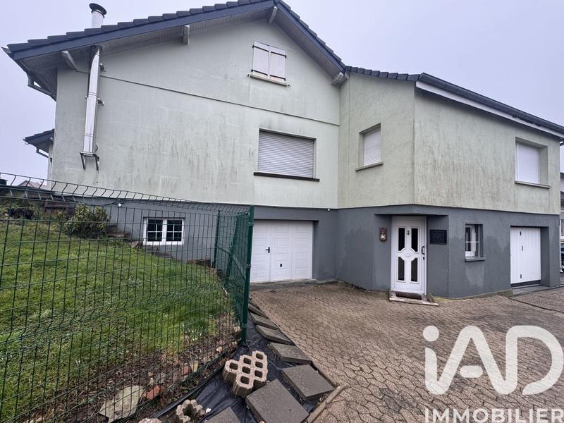 Maison - 239 m² - 5 pièces