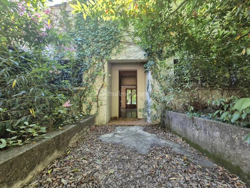 Maison - 200 m² - 7 pièces