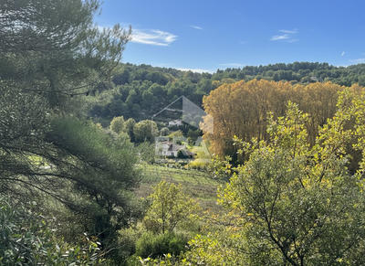 Maison - 172 m² - 8 pièces