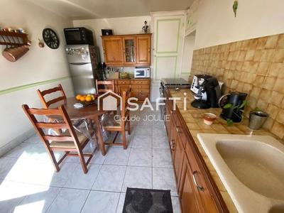 Maison - 220 m² - 10 pièces