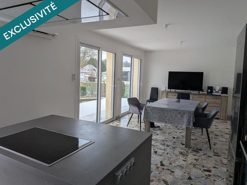 Maison - 104 m² - 4 pièces