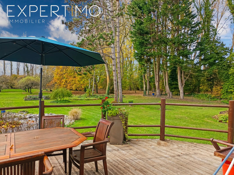 Maison - 284 m² - 12 pièces