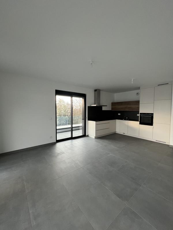 Appartement - 85 m² - 4 pièces