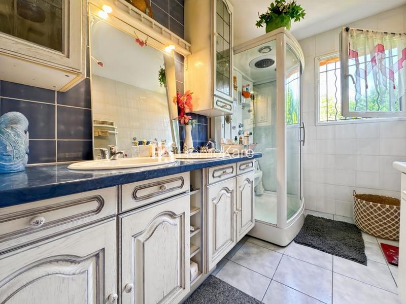 Maison - 158 m² - 6 pièces