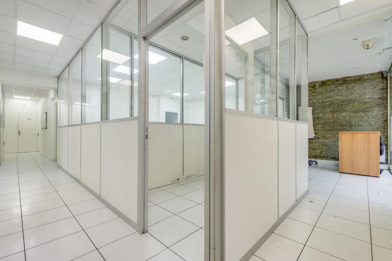 Local commercial - 136 m²