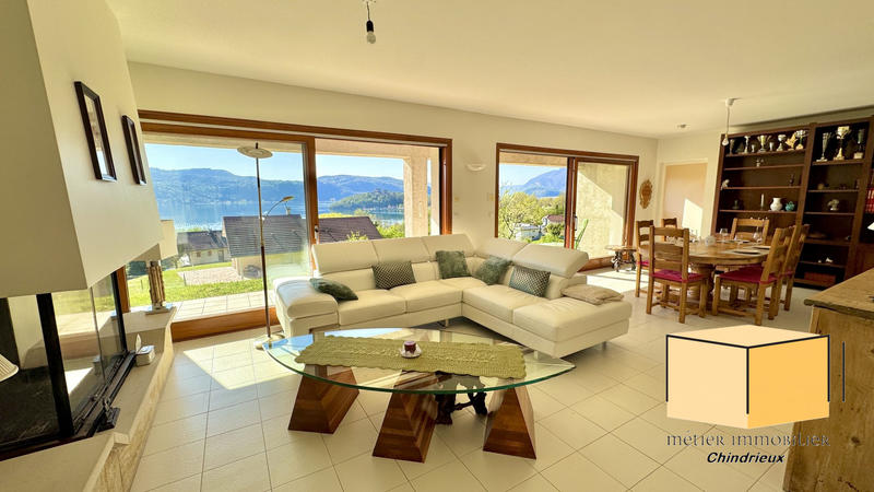 Villa - 166 m² - 6 pièces