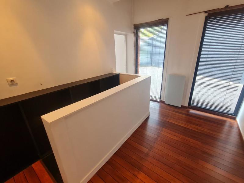 Loft - 76 m² - 2 pièces