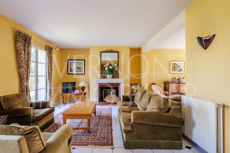 Maison - 143 m² - 4 pièces