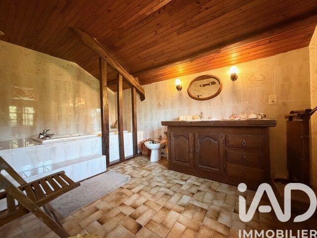 Maison de village - 275 m² - 6 pièces