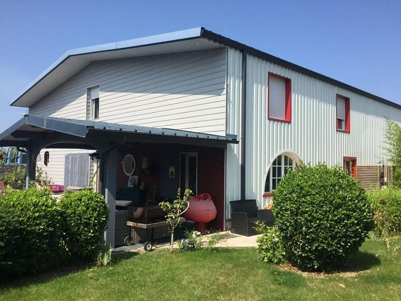 Local d'activité / Entrepôt - 285 m² - 6 pièces