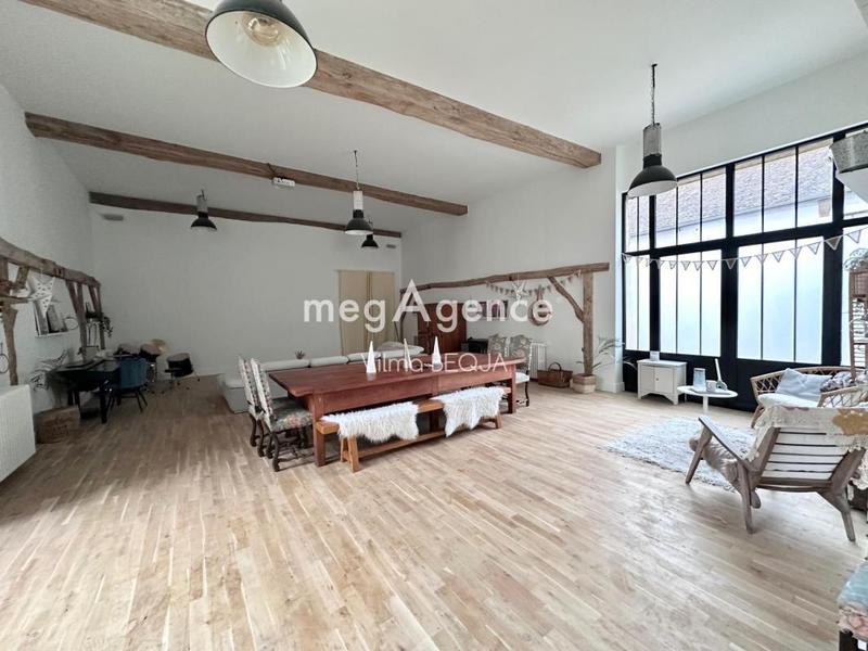 Maison - 400 m² - 6 pièces