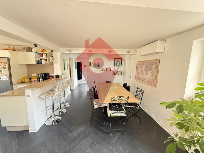 Maison - 162 m² - 5 pièces