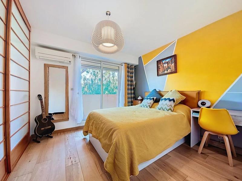 Appartement - 85 m² - 3 pièces