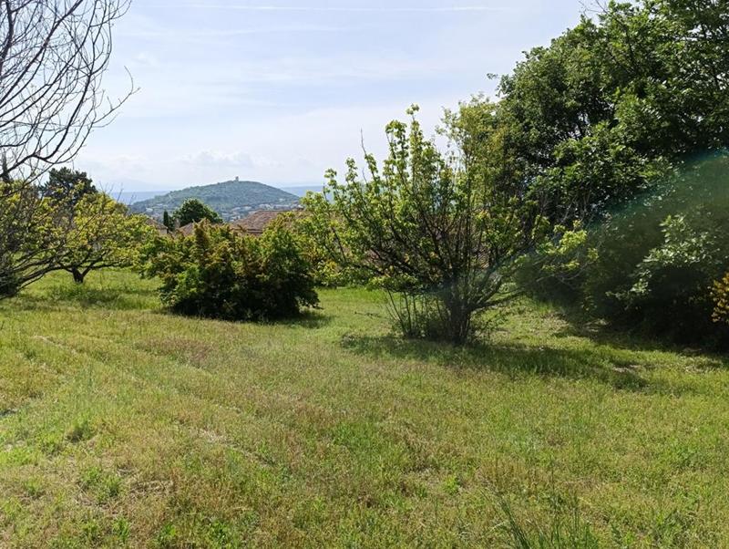 Terrain - 1 840 m²