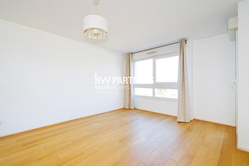 Appartement - 84 m² - 4 pièces