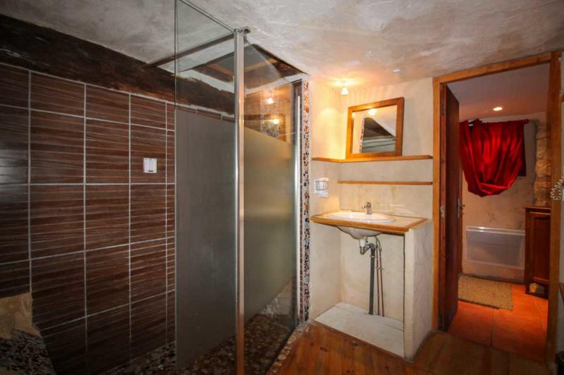 Maison de village - 184 m² - 8 pièces