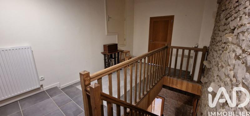 Maison - 241 m² - 8 pièces