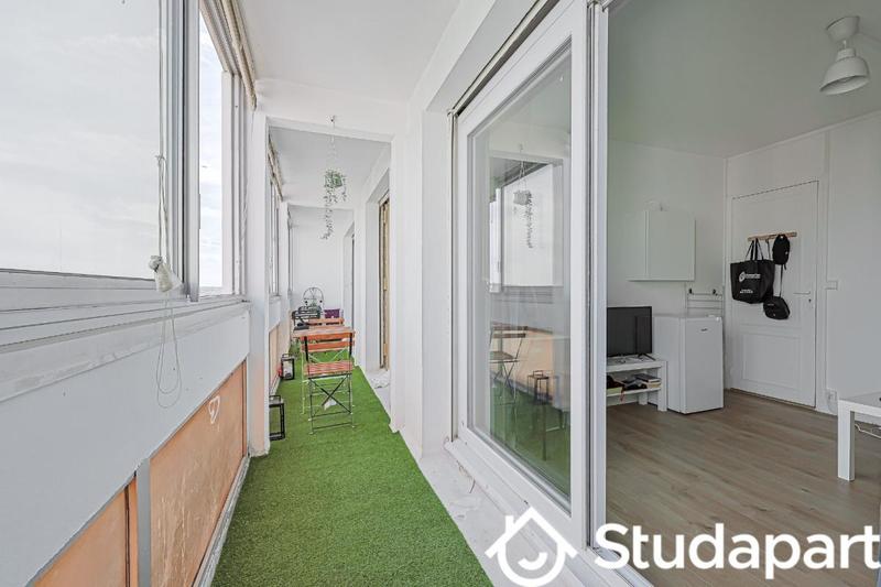 Chambre - 11 m² - 1 pièce