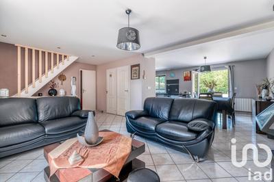 Maison - 122 m² - 6 pièces