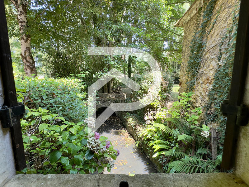 Moulin - 160 m² - 5 pièces