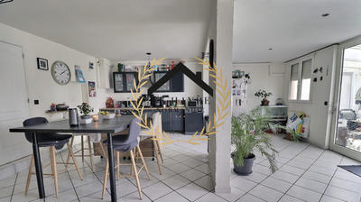 Maison - 105 m² - 5 pièces