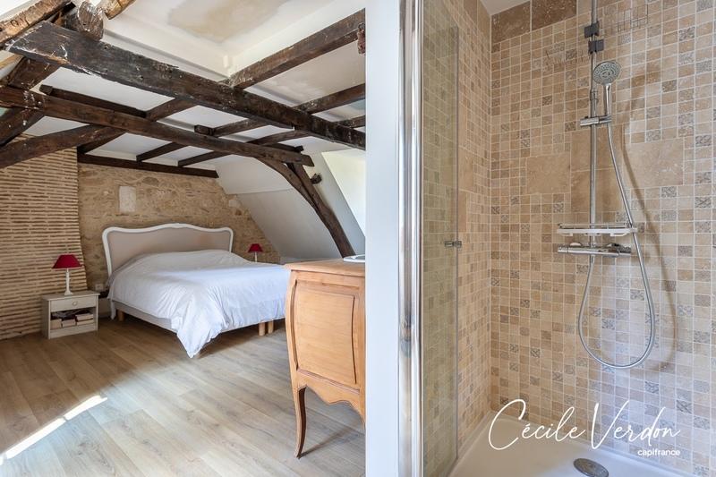 Corps de ferme - 250 m² - 7 pièces