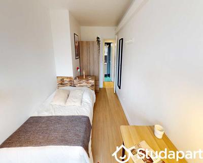 Chambre - 110 m² - 1 pièce