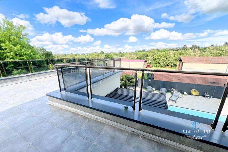 Maison d'architecte - 150 m² - 5 pièces