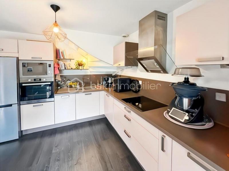 Maison traditionnelle - 79 m² - 4 pièces