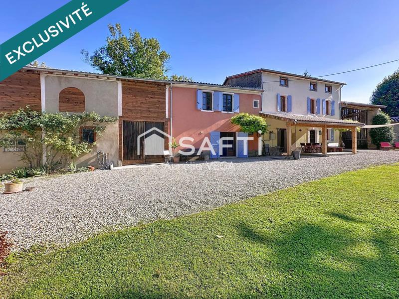 Maison - 275 m² - 7 pièces