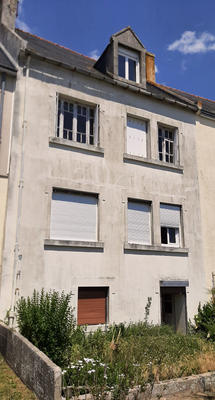 Maison - 150 m² - 7 pièces