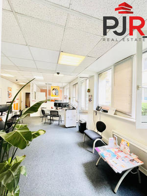 Bureau - 142 m²