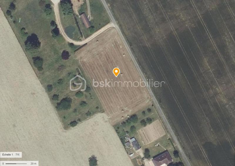 Terrain constructible - 757 m²