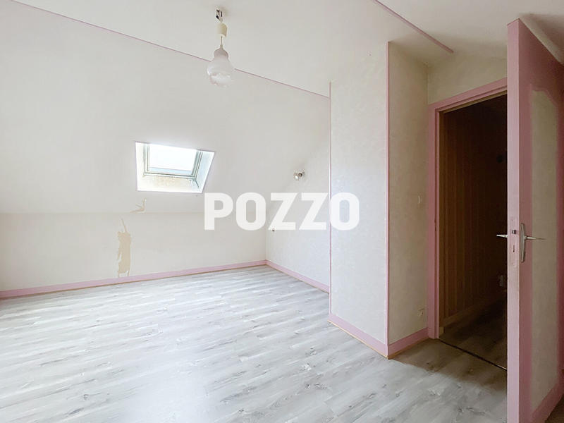 Maison - 136 m² - 8 pièces