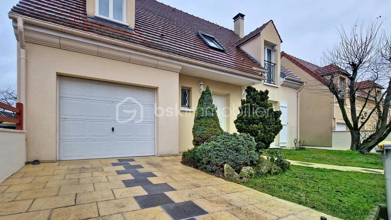 Maison - 137 m² - 6 pièces