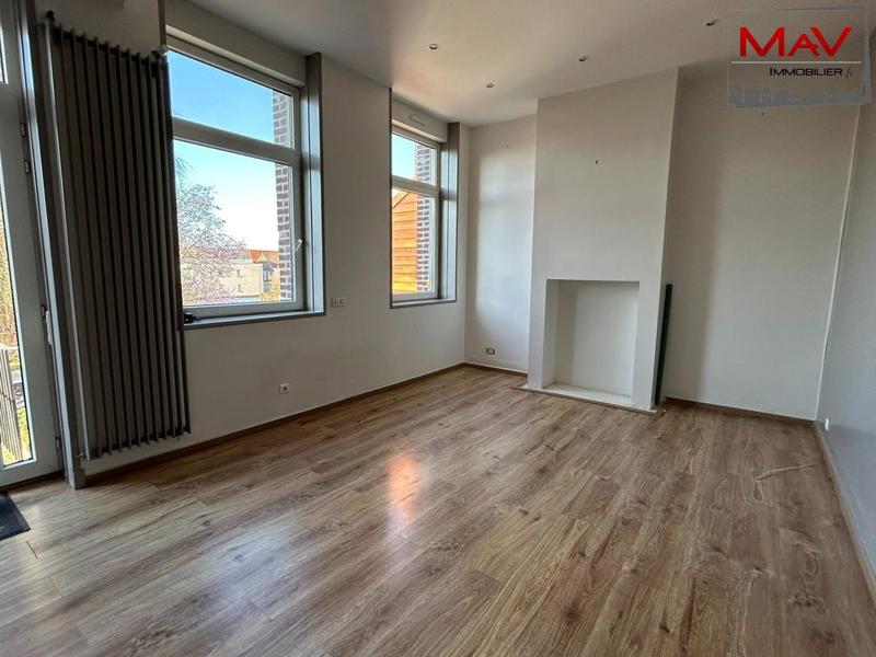 Duplex - 178 m² - 8 pièces