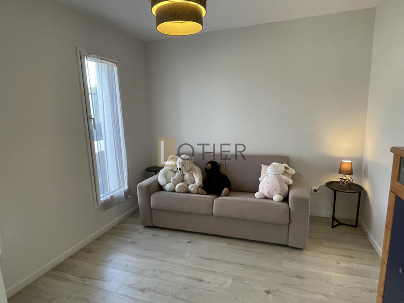 Maison - 240 m² - 5 pièces