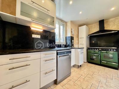 Maison - 190 m² - 7 pièces