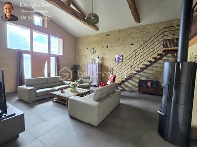 Grange - 231 m² - 10 pièces
