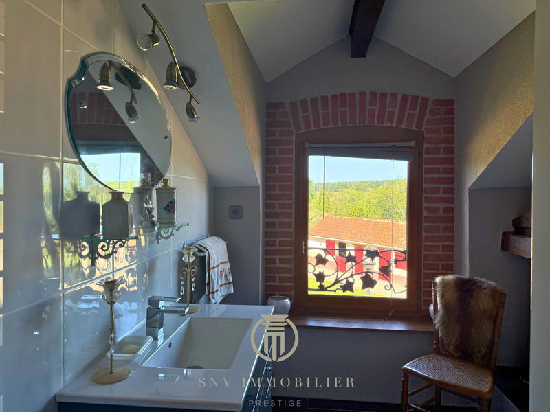 Propriété - 236 m² - 7 pièces